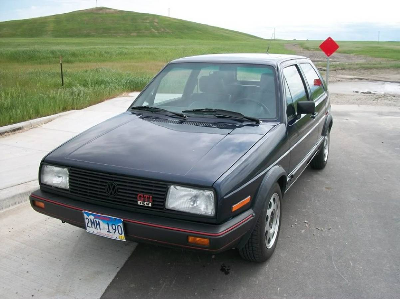 Illustration for article titled For $4,850, Could This 1987 VW GTI Hot Hatch Bring The Heat?